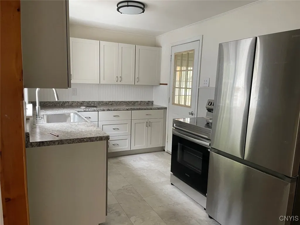 39 Marshall Ave, German Flatts, New York 13357, German Flatts, New York 13357, 3 Bedrooms Bedrooms, 6 Rooms Rooms,1 BathroomBathrooms,Residential,Closed,39 Marshall Ave, German Flatts, New York 13357,0,S1647853