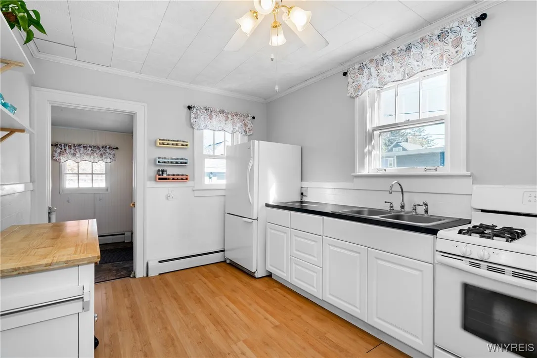 66 Elizabeth Street, Hamburg, New York 14075, Hamburg, New York 14075, 3 Bedrooms Bedrooms, 8 Rooms Rooms,1 BathroomBathrooms,Residential,For Sale,66 Elizabeth Street, Hamburg, New York 14075,0,B1647330 66 Elizabeth Street, Hamburg, New York 14075, Hamburg, New York 14075, 3 Bedrooms Bedrooms, 8 Rooms Rooms,1 BathroomBathrooms,Residential,For Sale,66 Elizabeth Street, Hamburg, New York 14075,0,B1647330