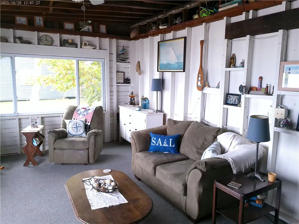 10773 Smythe Lane 39, Yates, New York 14098, Yates, New York 14098, 4 Bedrooms Bedrooms, 6 Rooms Rooms,1 BathroomBathrooms,Residential,For Sale,10773 Smythe Lane 39, Yates, New York 14098,0,R1647847