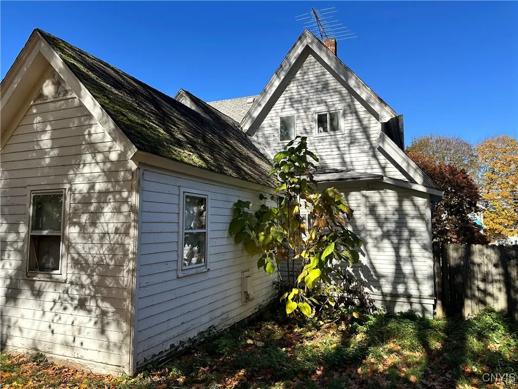 614 Utica Street, Fulton, New York 13069, Fulton, New York 13069, 4 Bedrooms Bedrooms, 7 Rooms Rooms,1 BathroomBathrooms,Residential,For Sale,614 Utica Street, Fulton, New York 13069,0,S1647860