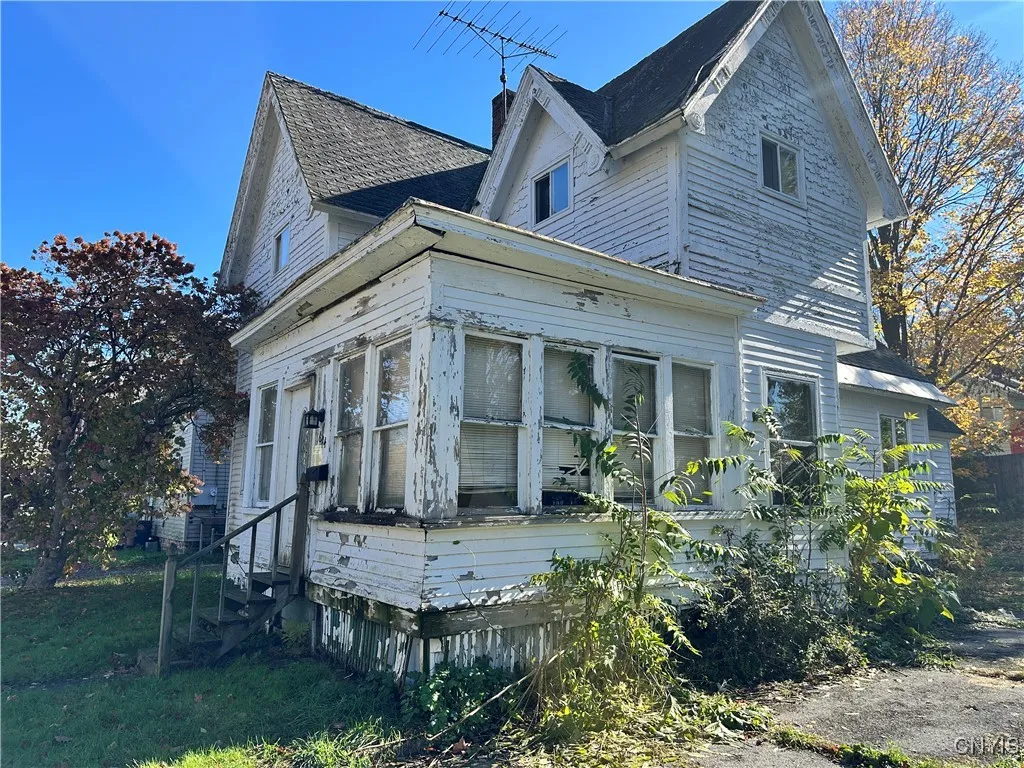 614 Utica Street, Fulton, New York 13069, Fulton, New York 13069, 4 Bedrooms Bedrooms, 7 Rooms Rooms,1 BathroomBathrooms,Residential,For Sale,614 Utica Street, Fulton, New York 13069,0,S1647860