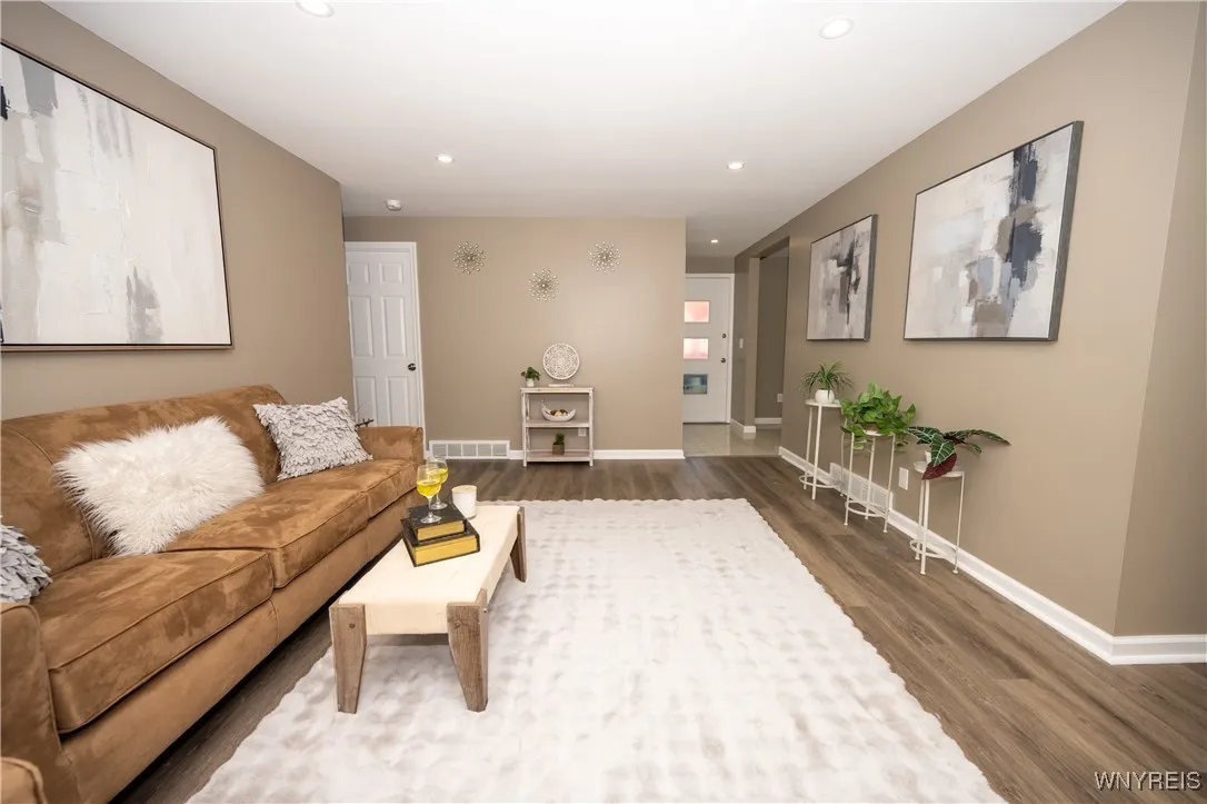 177 Evergreen Drive, Tonawanda, New York 14150, Tonawanda, New York 14150, 3 Bedrooms Bedrooms, 6 Rooms Rooms,1 BathroomBathrooms,Residential,For Sale,177 Evergreen Drive, Tonawanda, New York 14150,0,B1647729