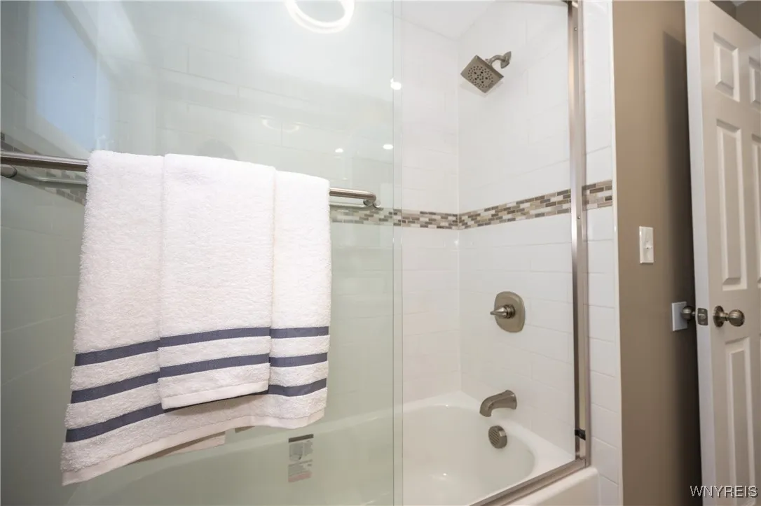 177 Evergreen Drive, Tonawanda, New York 14150, Tonawanda, New York 14150, 3 Bedrooms Bedrooms, 6 Rooms Rooms,1 BathroomBathrooms,Residential,For Sale,177 Evergreen Drive, Tonawanda, New York 14150,0,B1647729