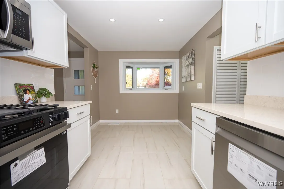 177 Evergreen Drive, Tonawanda, New York 14150, Tonawanda, New York 14150, 3 Bedrooms Bedrooms, 6 Rooms Rooms,1 BathroomBathrooms,Residential,For Sale,177 Evergreen Drive, Tonawanda, New York 14150,0,B1647729