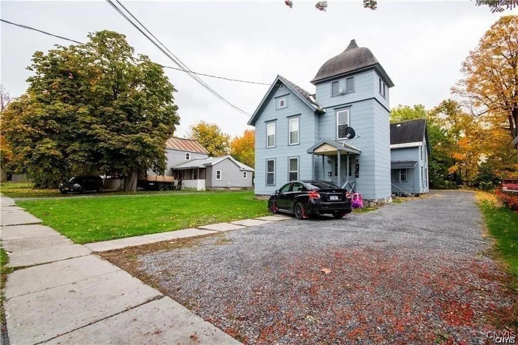 616 Bronson Apt.1 Street, Watertown City, New York, Watertown City, New York 13601, 2 Bedrooms Bedrooms, 5 Rooms Rooms,1 BathroomBathrooms,Residential Lease,For Rent,616 Bronson Apt.1 Street, Watertown City, New York,0,S1647818