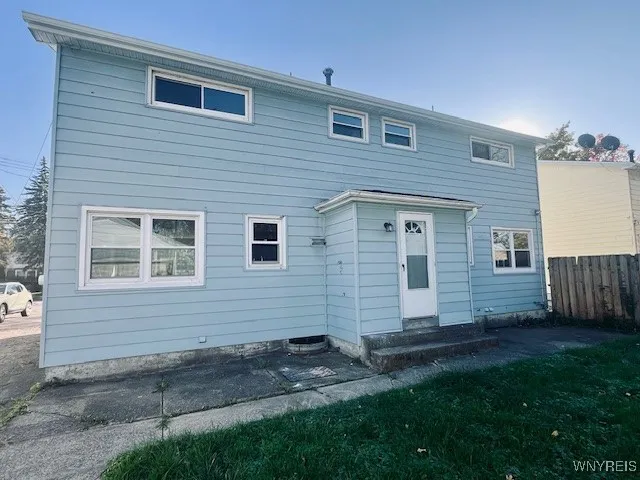 3038 George Urban Boulevard Right, Cheektowaga, Ne, Cheektowaga, New York 14043, 3 Bedrooms Bedrooms, 5 Rooms Rooms,1 BathroomBathrooms,Residential Lease,For Rent,3038 George Urban Boulevard Right, Cheektowaga, Ne,0,B1645736
