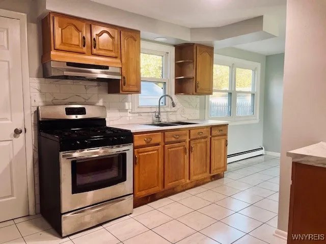 3038 George Urban Boulevard Right, Cheektowaga, Ne, Cheektowaga, New York 14043, 3 Bedrooms Bedrooms, 5 Rooms Rooms,1 BathroomBathrooms,Residential Lease,For Rent,3038 George Urban Boulevard Right, Cheektowaga, Ne,0,B1645736