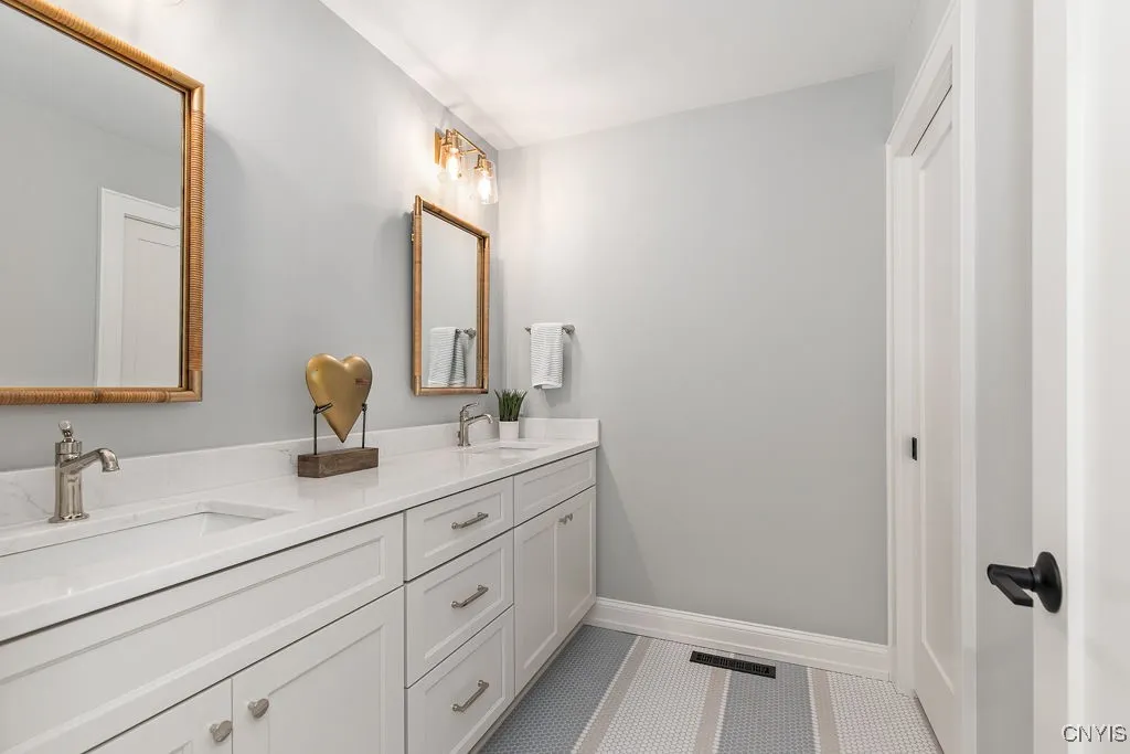 7040 Whitney Farm Lane, Pompey, New York 13078, Pompey, New York 13078, 3 Bedrooms Bedrooms, 9 Rooms Rooms,2 BathroomsBathrooms,Residential,For Sale,7040 Whitney Farm Lane, Pompey, New York 13078,0,S1641063