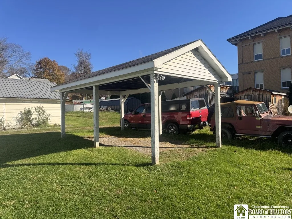 233 Main Street, Tidioute, Pennsylvania 16351, Pennsylvania 16351, 3 Bedrooms Bedrooms, 9 Rooms Rooms,1 BathroomBathrooms,Residential,For Sale,233 Main Street, Tidioute, Pennsylvania 16351,0,R1647870