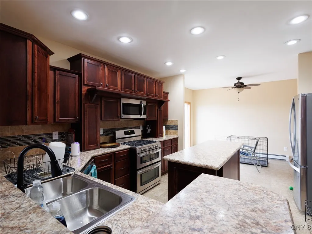 29315 Steinhilber Road, Le Ray, New York 13637, Le Ray, New York 13637, 5 Bedrooms Bedrooms, 17 Rooms Rooms,3 BathroomsBathrooms,Residential,For Sale,29315 Steinhilber Road, Le Ray, New York 13637,0,S1647862