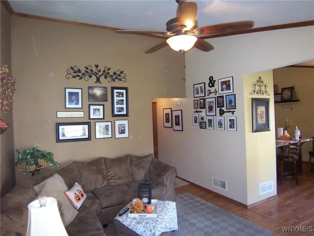 21 Osterhout Avenue, Batavia City, New York 14020, Batavia City, New York 14020, 3 Bedrooms Bedrooms, 6 Rooms Rooms,2 BathroomsBathrooms,Residential,For Sale,21 Osterhout Avenue, Batavia City, New York 14020,0,B1647581