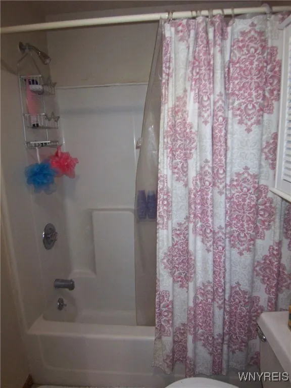 21 Osterhout Avenue, Batavia City, New York 14020, Batavia City, New York 14020, 3 Bedrooms Bedrooms, 6 Rooms Rooms,2 BathroomsBathrooms,Residential,For Sale,21 Osterhout Avenue, Batavia City, New York 14020,0,B1647581