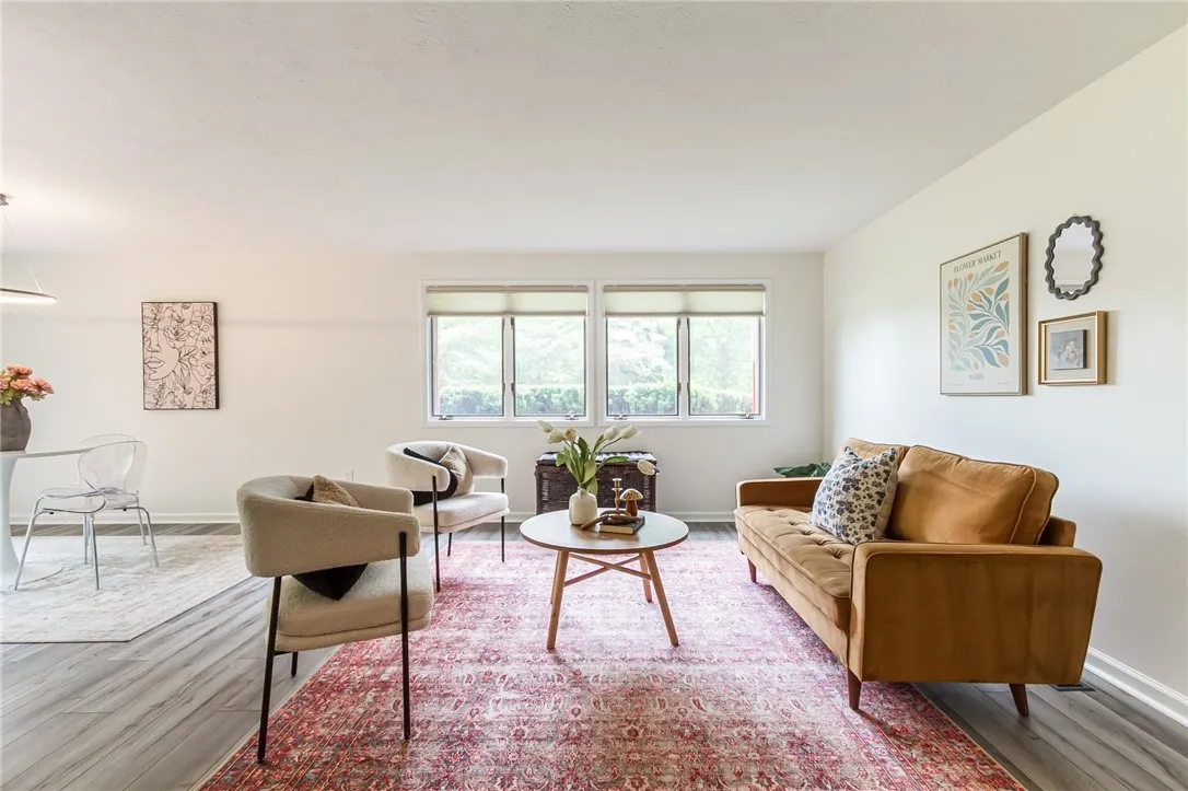 1 Brandywine Lane, Perinton, New York 14450, Perinton, New York 14450, 3 Bedrooms Bedrooms, 6 Rooms Rooms,2 BathroomsBathrooms,Residential,For Sale,1 Brandywine Lane, Perinton, New York 14450,0,R1647514