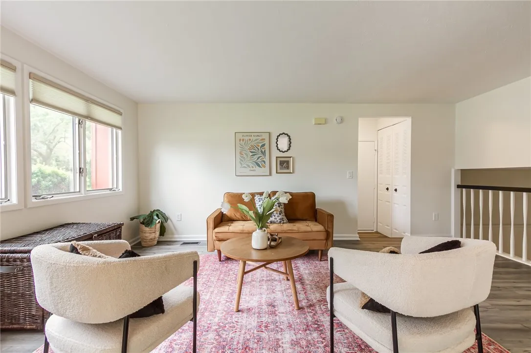 1 Brandywine Lane, Perinton, New York 14450, Perinton, New York 14450, 3 Bedrooms Bedrooms, 6 Rooms Rooms,2 BathroomsBathrooms,Residential,For Sale,1 Brandywine Lane, Perinton, New York 14450,0,R1647514
