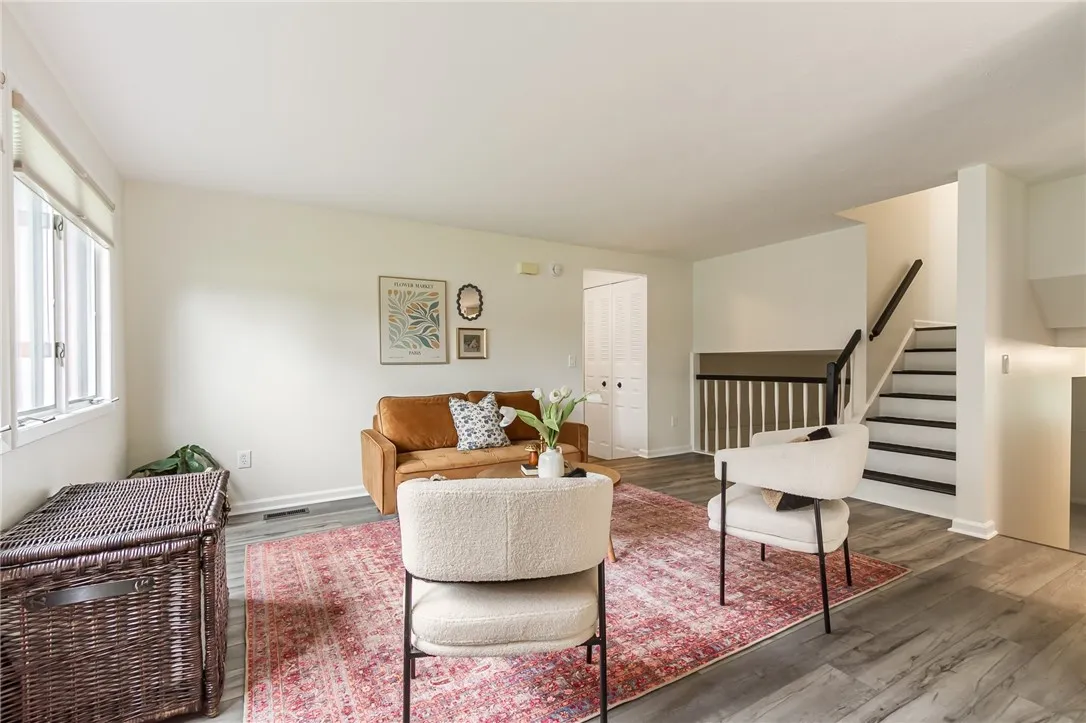 1 Brandywine Lane, Perinton, New York 14450, Perinton, New York 14450, 3 Bedrooms Bedrooms, 6 Rooms Rooms,2 BathroomsBathrooms,Residential,For Sale,1 Brandywine Lane, Perinton, New York 14450,0,R1647514