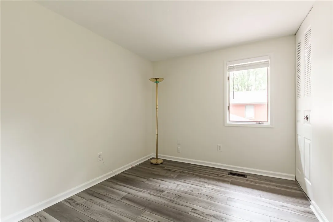 1 Brandywine Lane, Perinton, New York 14450, Perinton, New York 14450, 3 Bedrooms Bedrooms, 6 Rooms Rooms,2 BathroomsBathrooms,Residential,For Sale,1 Brandywine Lane, Perinton, New York 14450,0,R1647514