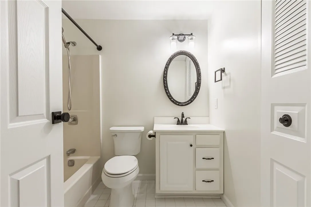 1 Brandywine Lane, Perinton, New York 14450, Perinton, New York 14450, 3 Bedrooms Bedrooms, 6 Rooms Rooms,2 BathroomsBathrooms,Residential,For Sale,1 Brandywine Lane, Perinton, New York 14450,0,R1647514