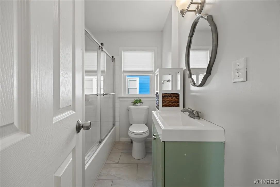 138 62nd Street, Niagara Falls, New York 14304, Niagara Falls, New York 14304, 3 Bedrooms Bedrooms, 6 Rooms Rooms,1 BathroomBathrooms,Residential,For Sale,138 62nd Street, Niagara Falls, New York 14304,0,B1647859