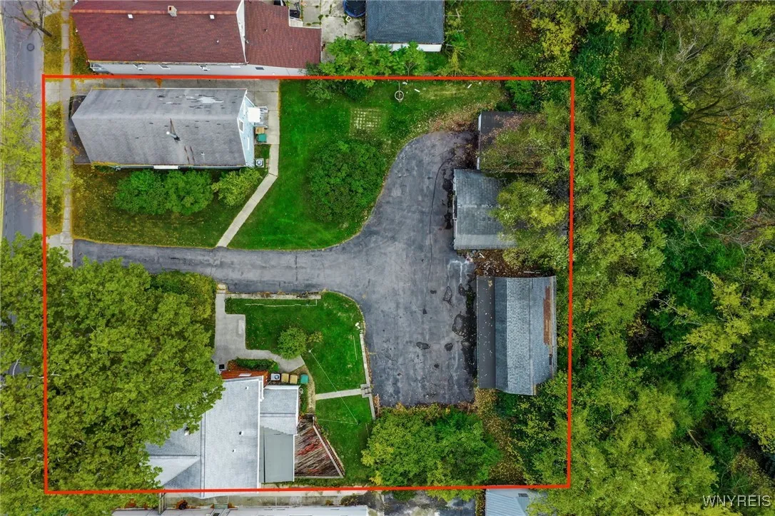 1267 - 1271 Walden Avenue, Cheektowaga, New York 1, Cheektowaga, New York 14211, 7 Bedrooms Bedrooms, 13 Rooms Rooms,3 BathroomsBathrooms,Residential,For Sale,1267 - 1271 Walden Avenue, Cheektowaga, New York 1,0,B1647562