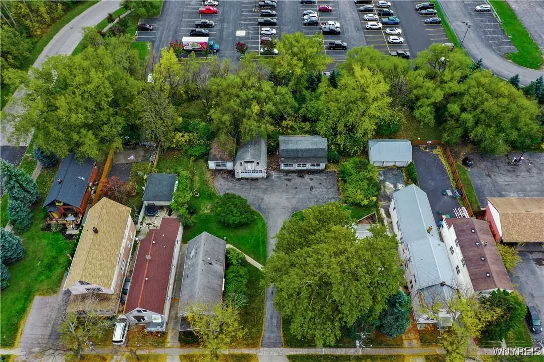 1267 - 1271 Walden Avenue, Cheektowaga, New York 1, Cheektowaga, New York 14211, 7 Bedrooms Bedrooms, 13 Rooms Rooms,3 BathroomsBathrooms,Residential,For Sale,1267 - 1271 Walden Avenue, Cheektowaga, New York 1,0,B1647562