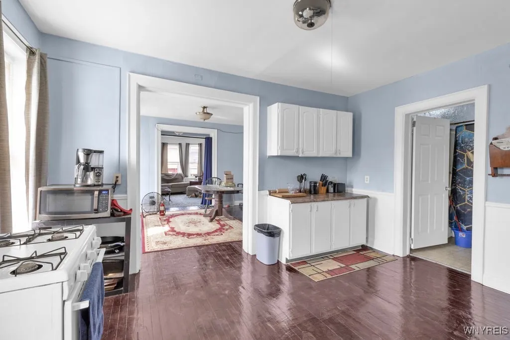 1834 Seneca Street, Buffalo, New York 14210, Buffalo, New York 14210, 5 Bedrooms Bedrooms, ,Multi Family,For Sale,1834 Seneca Street, Buffalo, New York 14210,0,B1646857