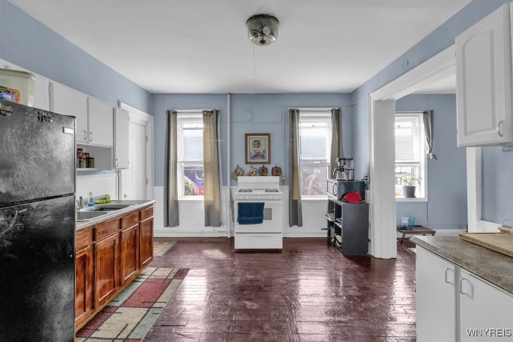 1834 Seneca Street, Buffalo, New York 14210, Buffalo, New York 14210, 5 Bedrooms Bedrooms, ,Multi Family,For Sale,1834 Seneca Street, Buffalo, New York 14210,0,B1646857