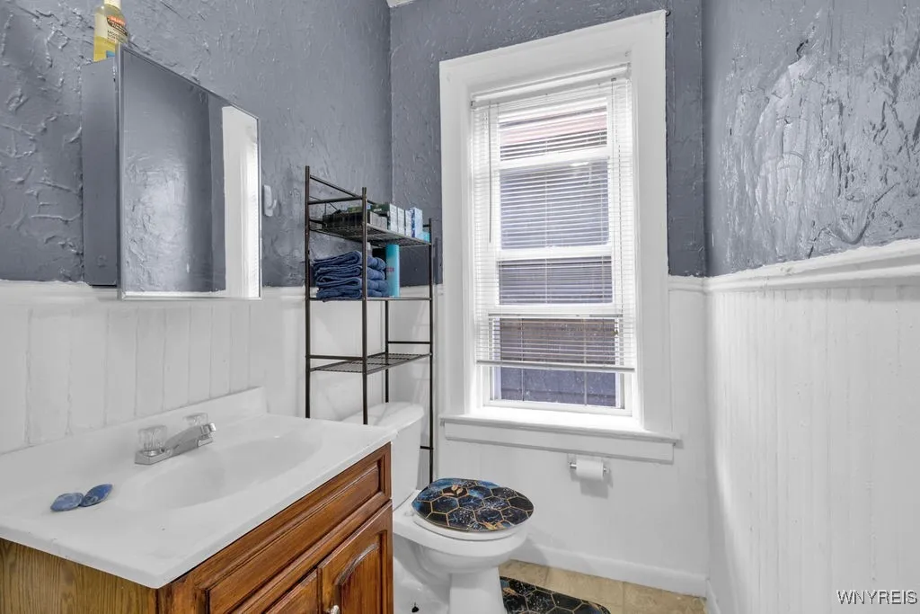 1834 Seneca Street, Buffalo, New York 14210, Buffalo, New York 14210, 5 Bedrooms Bedrooms, ,Multi Family,For Sale,1834 Seneca Street, Buffalo, New York 14210,0,B1646857