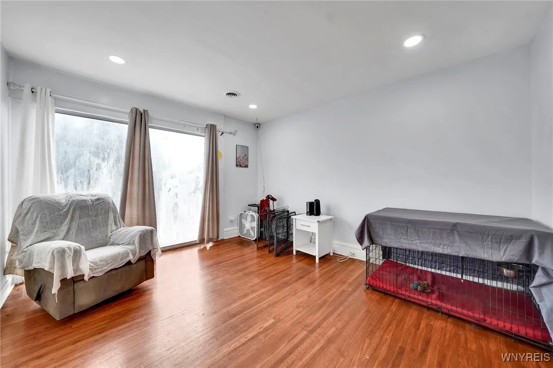 66 + 68 Arthur Street, Buffalo, New York 14207, Buffalo, New York 14207, 6 Bedrooms Bedrooms, ,2 BathroomsBathrooms,Residential,For Sale,66 + 68 Arthur Street, Buffalo, New York 14207,0,B1646195