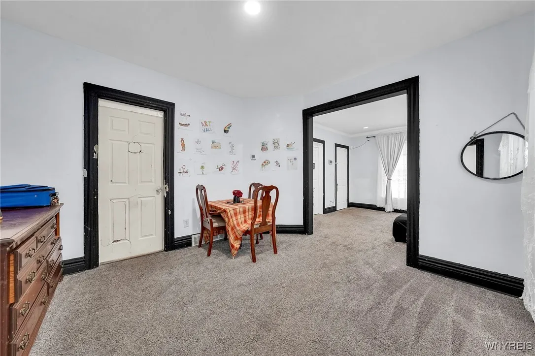 66 + 68 Arthur Street, Buffalo, New York 14207, Buffalo, New York 14207, 6 Bedrooms Bedrooms, ,2 BathroomsBathrooms,Residential,For Sale,66 + 68 Arthur Street, Buffalo, New York 14207,0,B1646195