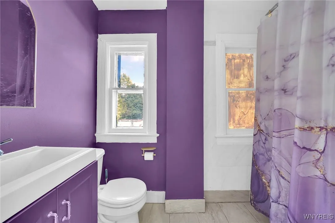 66 + 68 Arthur Street, Buffalo, New York 14207, Buffalo, New York 14207, 6 Bedrooms Bedrooms, ,2 BathroomsBathrooms,Residential,For Sale,66 + 68 Arthur Street, Buffalo, New York 14207,0,B1646195
