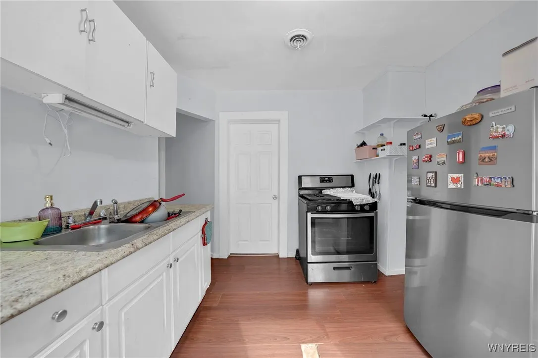 66 + 68 Arthur Street, Buffalo, New York 14207, Buffalo, New York 14207, 6 Bedrooms Bedrooms, ,2 BathroomsBathrooms,Residential,For Sale,66 + 68 Arthur Street, Buffalo, New York 14207,0,B1646195