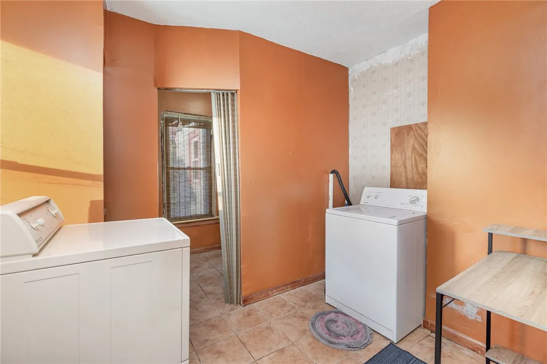 42 Stephens Street, Manchester, New York 14432, Manchester, New York 14432, 4 Bedrooms Bedrooms, 10 Rooms Rooms,2 BathroomsBathrooms,Residential,For Sale,42 Stephens Street, Manchester, New York 14432,0,R1647721