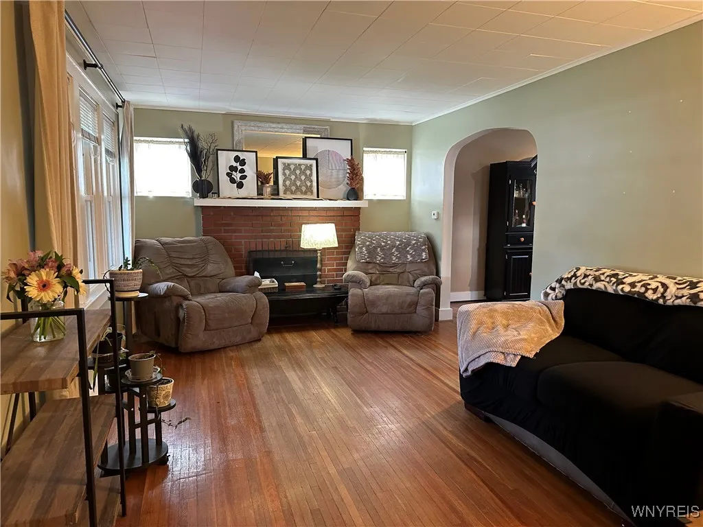 931 Parker Boulevard, Tonawanda, New York 14223, Tonawanda, New York 14223, 3 Bedrooms Bedrooms, 6 Rooms Rooms,1 BathroomBathrooms,Residential,For Sale,931 Parker Boulevard, Tonawanda, New York 14223,0,B1647546