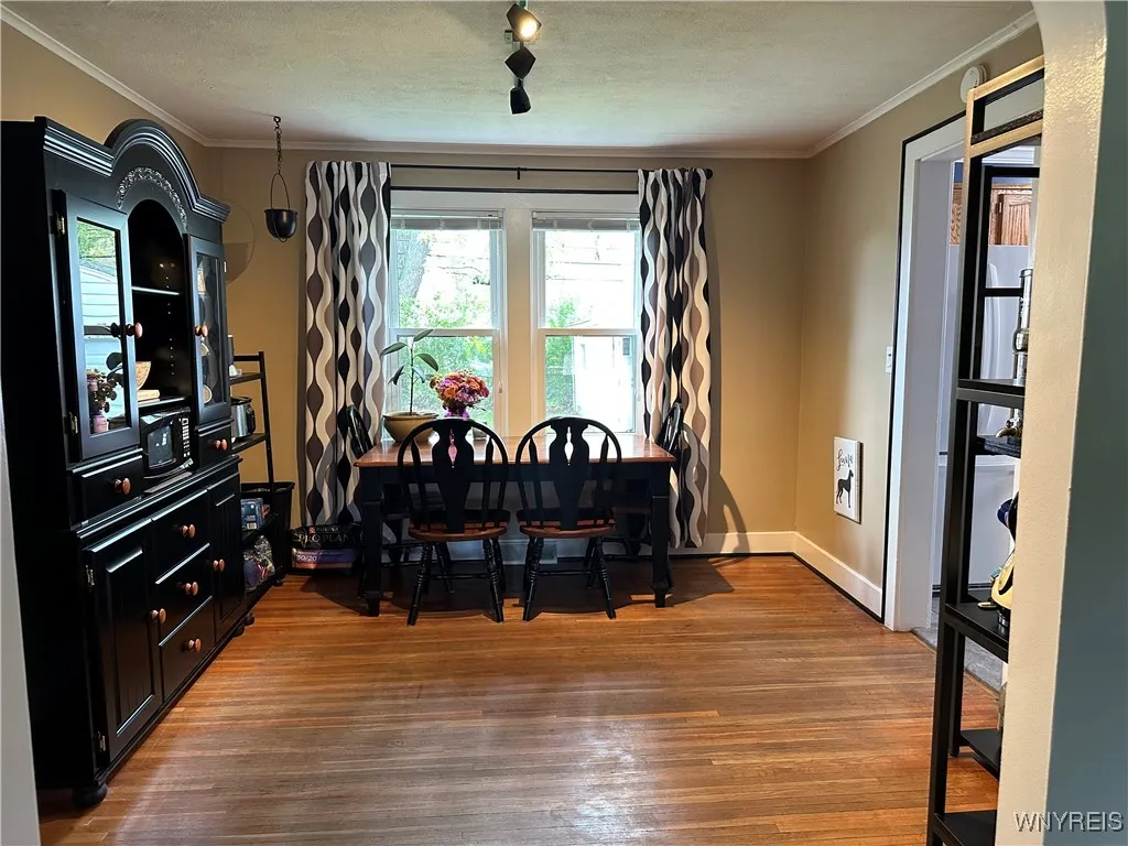 931 Parker Boulevard, Tonawanda, New York 14223, Tonawanda, New York 14223, 3 Bedrooms Bedrooms, 6 Rooms Rooms,1 BathroomBathrooms,Residential,For Sale,931 Parker Boulevard, Tonawanda, New York 14223,0,B1647546