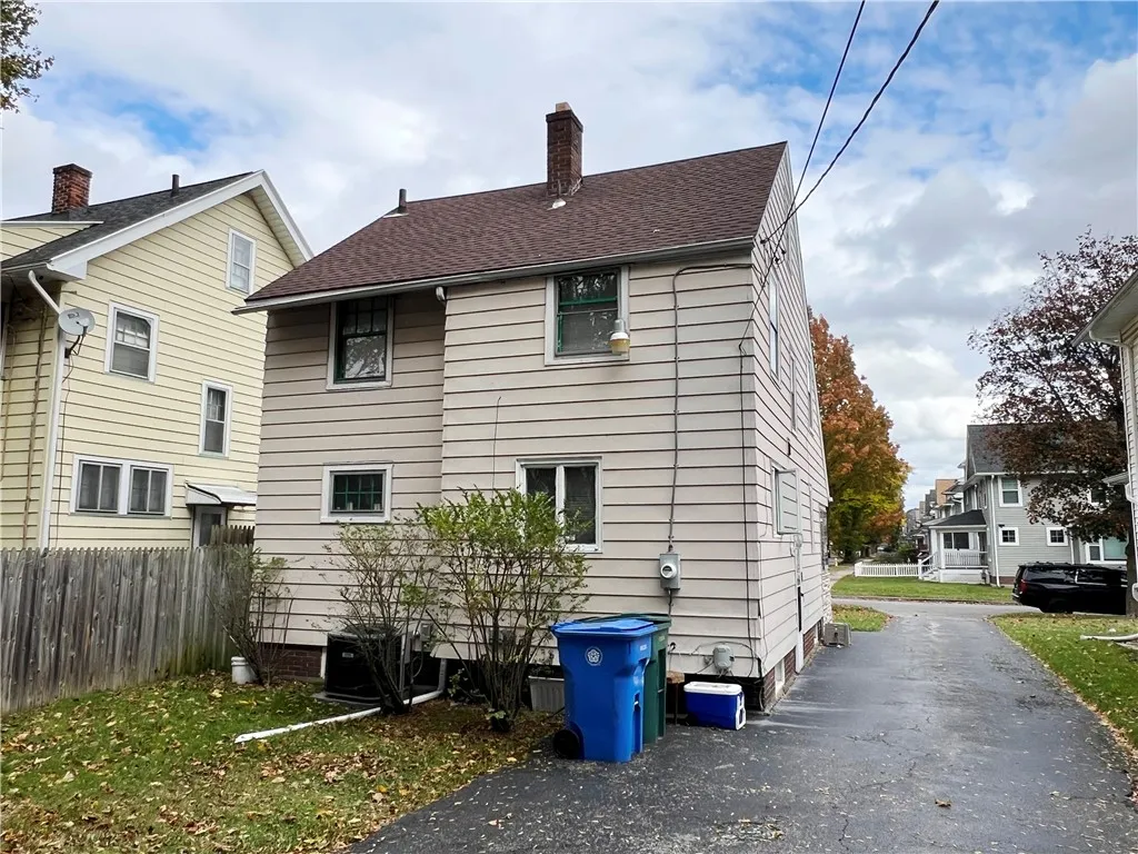 39 Maxwell Avenue, Rochester, New York 14619, Rochester, New York 14619, 3 Bedrooms Bedrooms, 7 Rooms Rooms,1 BathroomBathrooms,Residential,For Sale,39 Maxwell Avenue, Rochester, New York 14619,0,R1646338