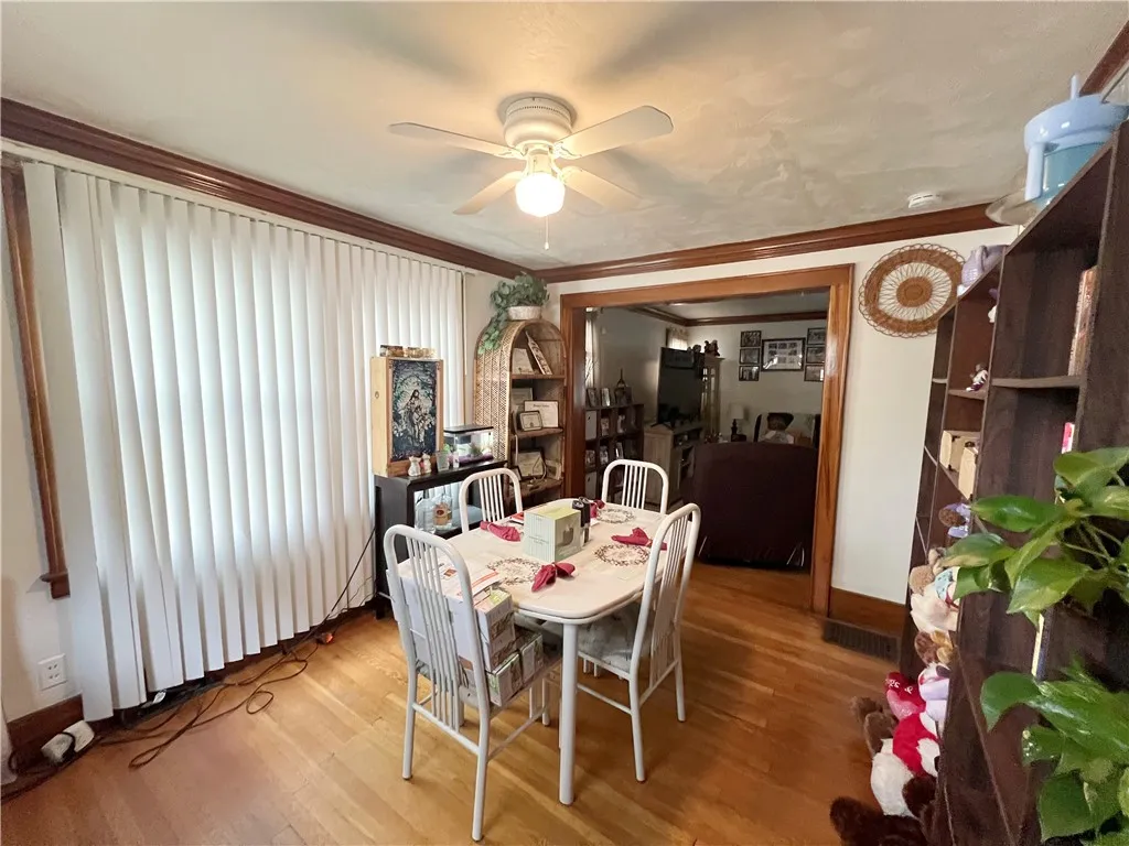 39 Maxwell Avenue, Rochester, New York 14619, Rochester, New York 14619, 3 Bedrooms Bedrooms, 7 Rooms Rooms,1 BathroomBathrooms,Residential,For Sale,39 Maxwell Avenue, Rochester, New York 14619,0,R1646338