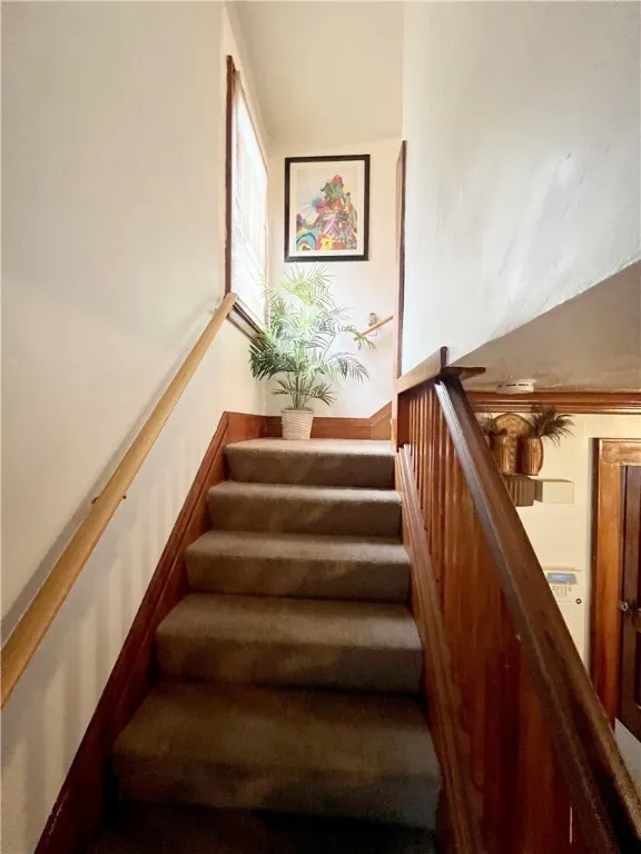 39 Maxwell Avenue, Rochester, New York 14619, Rochester, New York 14619, 3 Bedrooms Bedrooms, 7 Rooms Rooms,1 BathroomBathrooms,Residential,For Sale,39 Maxwell Avenue, Rochester, New York 14619,0,R1646338