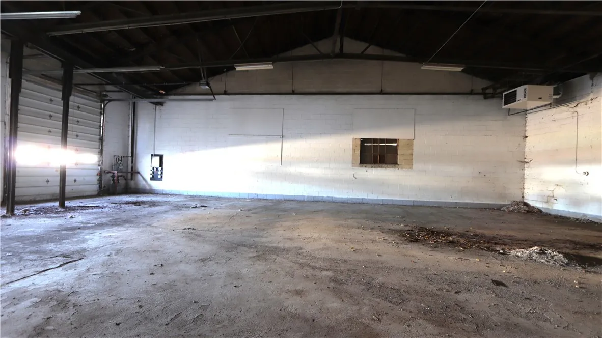 142 Middle Street, Geneva City, New York 14456, Geneva City, New York 14456, ,Commercial Sale,For Sale,142 Middle Street, Geneva City, New York 14456,0,R1647783