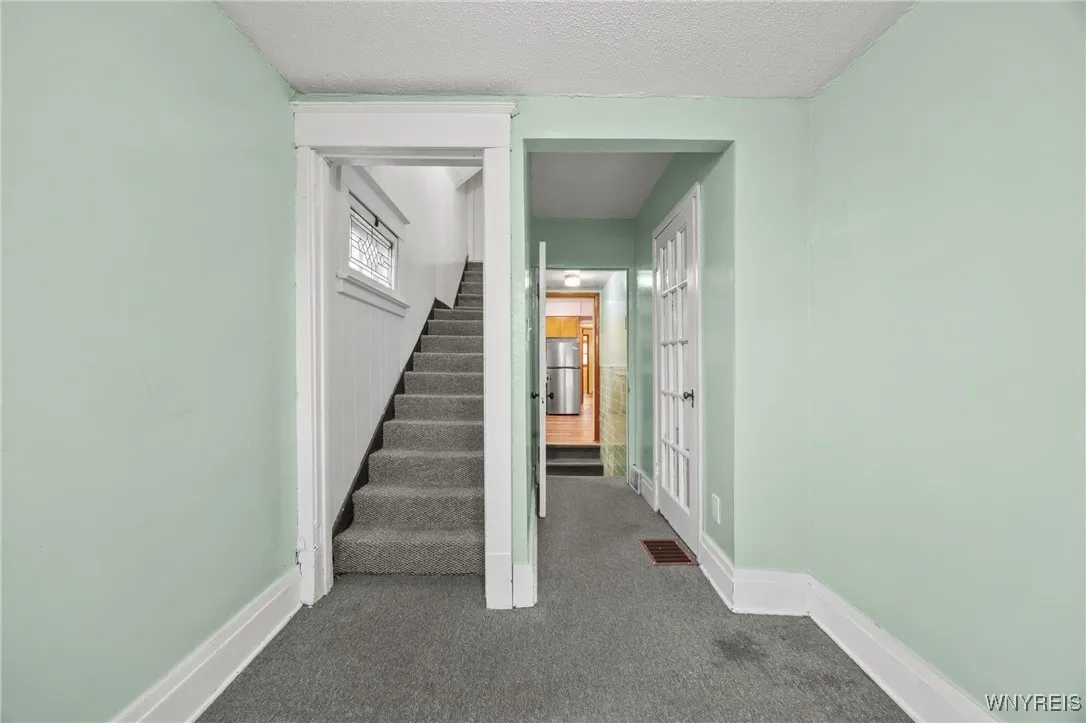 39 Manhart Street, Buffalo, New York 14215, Buffalo, New York 14215, 4 Bedrooms Bedrooms, ,2 BathroomsBathrooms,Residential,For Sale,39 Manhart Street, Buffalo, New York 14215,0,B1647791