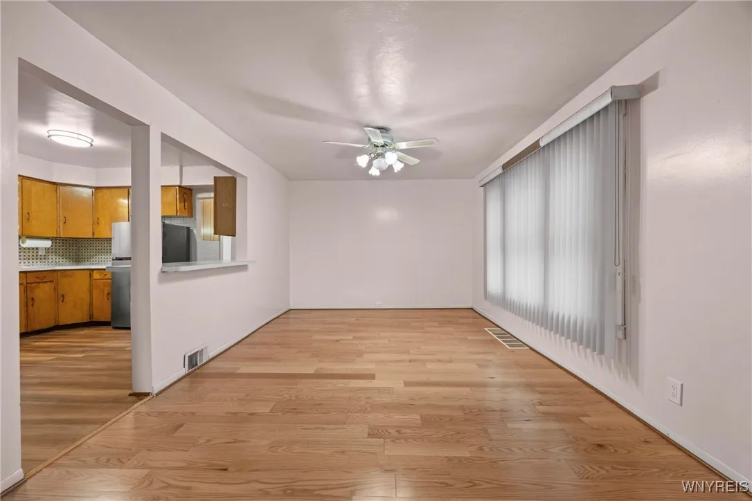 39 Manhart Street, Buffalo, New York 14215, Buffalo, New York 14215, 4 Bedrooms Bedrooms, ,2 BathroomsBathrooms,Residential,For Sale,39 Manhart Street, Buffalo, New York 14215,0,B1647791