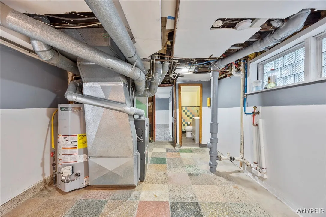 39 Manhart Street, Buffalo, New York 14215, Buffalo, New York 14215, 4 Bedrooms Bedrooms, ,2 BathroomsBathrooms,Residential,For Sale,39 Manhart Street, Buffalo, New York 14215,0,B1647791