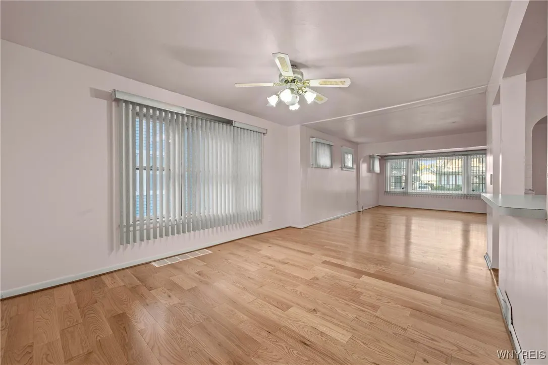 39 Manhart Street, Buffalo, New York 14215, Buffalo, New York 14215, 4 Bedrooms Bedrooms, ,2 BathroomsBathrooms,Residential,For Sale,39 Manhart Street, Buffalo, New York 14215,0,B1647791