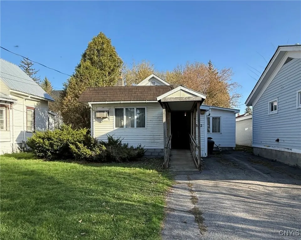 312 King Street, Ogdensburg, New York 13669, Ogdensburg, New York 13669, 3 Bedrooms Bedrooms, ,2 BathroomsBathrooms,Residential,For Sale,312 King Street, Ogdensburg, New York 13669,0,S1646186