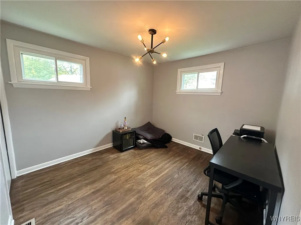 6 Miami Parkway, Cheektowaga, New York 14225, Cheektowaga, New York 14225, 3 Bedrooms Bedrooms, 5 Rooms Rooms,1 BathroomBathrooms,Residential Lease,Closed,6 Miami Parkway, Cheektowaga, New York 14225,0,B1647687