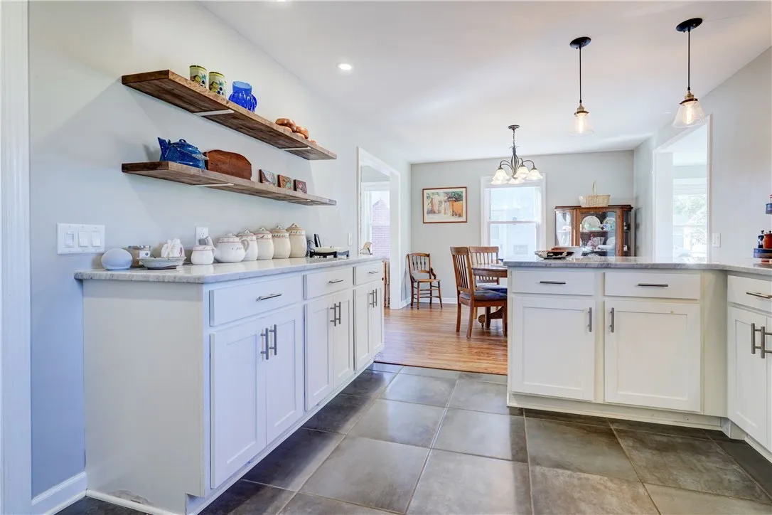 632 Westchester Avenue, Irondequoit, New York 1460, Irondequoit, New York 14609, 3 Bedrooms Bedrooms, 6 Rooms Rooms,1 BathroomBathrooms,Residential,For Sale,632 Westchester Avenue, Irondequoit, New York 1460,0,R1647910