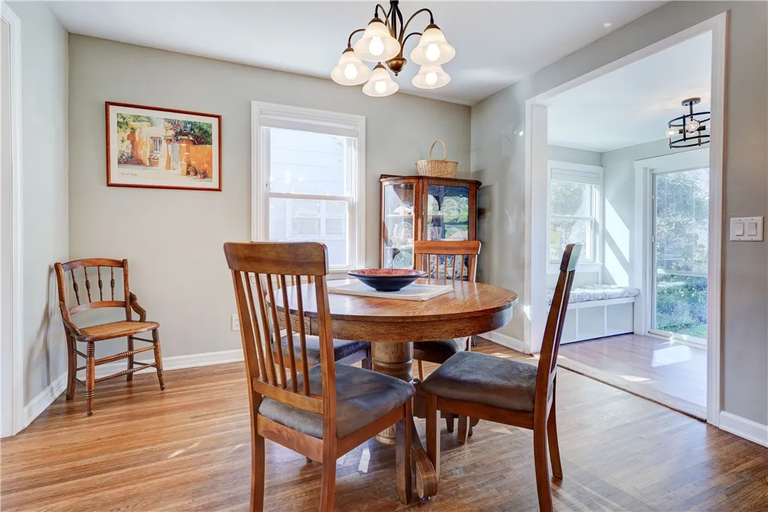 632 Westchester Avenue, Irondequoit, New York 1460, Irondequoit, New York 14609, 3 Bedrooms Bedrooms, 6 Rooms Rooms,1 BathroomBathrooms,Residential,For Sale,632 Westchester Avenue, Irondequoit, New York 1460,0,R1647910