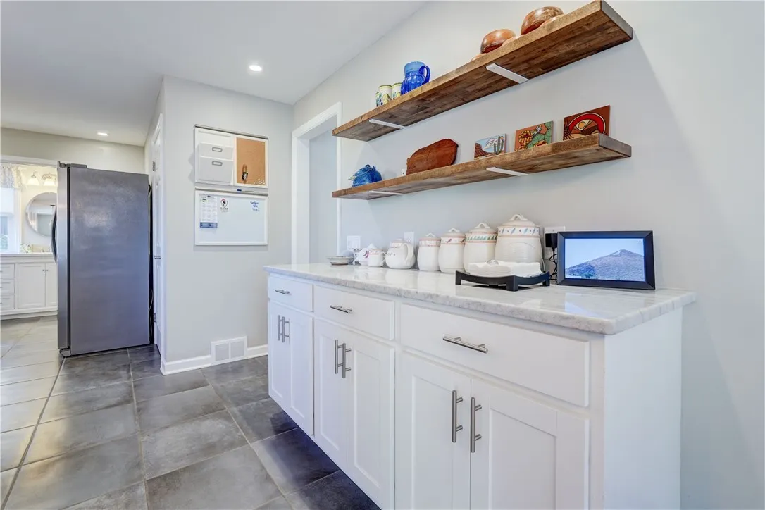 632 Westchester Avenue, Irondequoit, New York 1460, Irondequoit, New York 14609, 3 Bedrooms Bedrooms, 6 Rooms Rooms,1 BathroomBathrooms,Residential,For Sale,632 Westchester Avenue, Irondequoit, New York 1460,0,R1647910