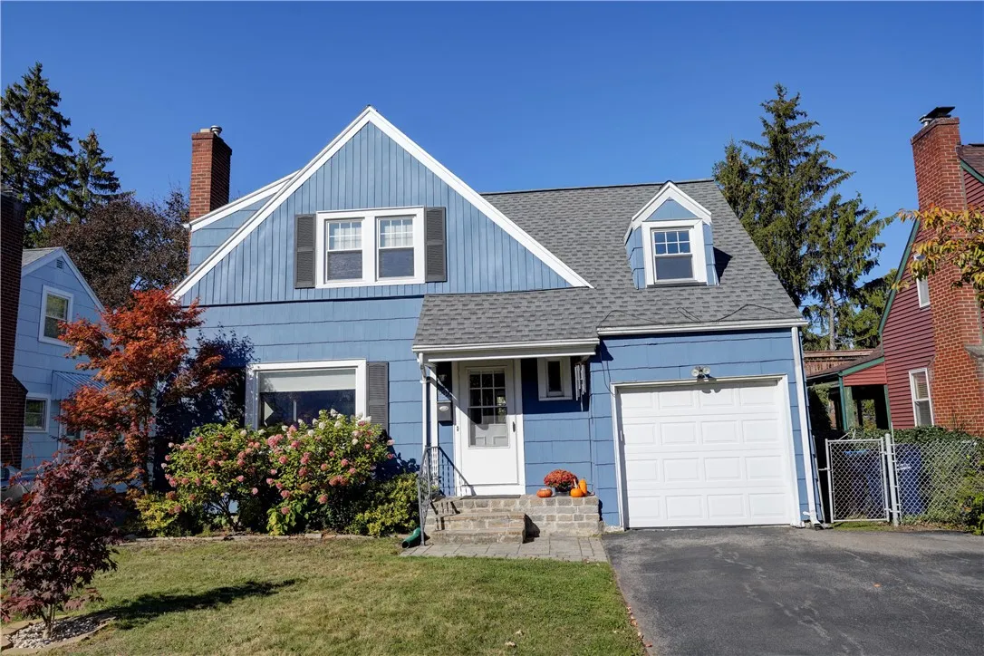 632 Westchester Avenue, Irondequoit, New York 1460, Irondequoit, New York 14609, 3 Bedrooms Bedrooms, 6 Rooms Rooms,1 BathroomBathrooms,Residential,For Sale,632 Westchester Avenue, Irondequoit, New York 1460,0,R1647910