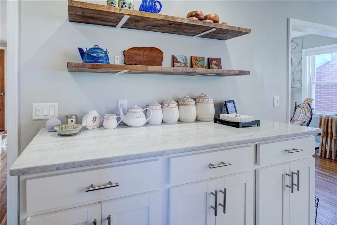 632 Westchester Avenue, Irondequoit, New York 1460, Irondequoit, New York 14609, 3 Bedrooms Bedrooms, 6 Rooms Rooms,1 BathroomBathrooms,Residential,For Sale,632 Westchester Avenue, Irondequoit, New York 1460,0,R1647910