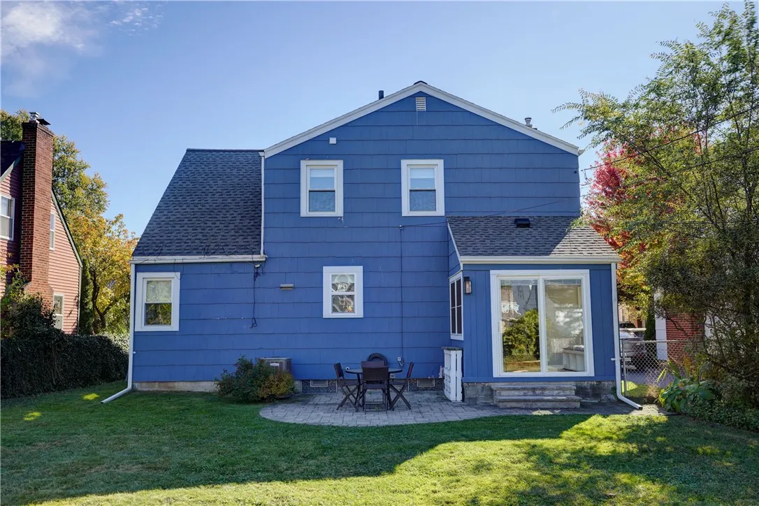 632 Westchester Avenue, Irondequoit, New York 1460, Irondequoit, New York 14609, 3 Bedrooms Bedrooms, 6 Rooms Rooms,1 BathroomBathrooms,Residential,For Sale,632 Westchester Avenue, Irondequoit, New York 1460,0,R1647910